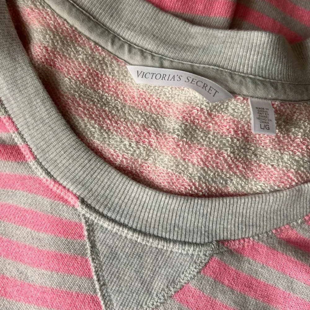 Victoria's Secret Cream & Pink Crewneck - Picture 2 of 2